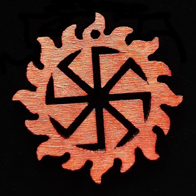 Славянский оберег Коловрат. Размер 5х5 см. Цвет Красное дерево. Материал береза. Толщина 4 мм