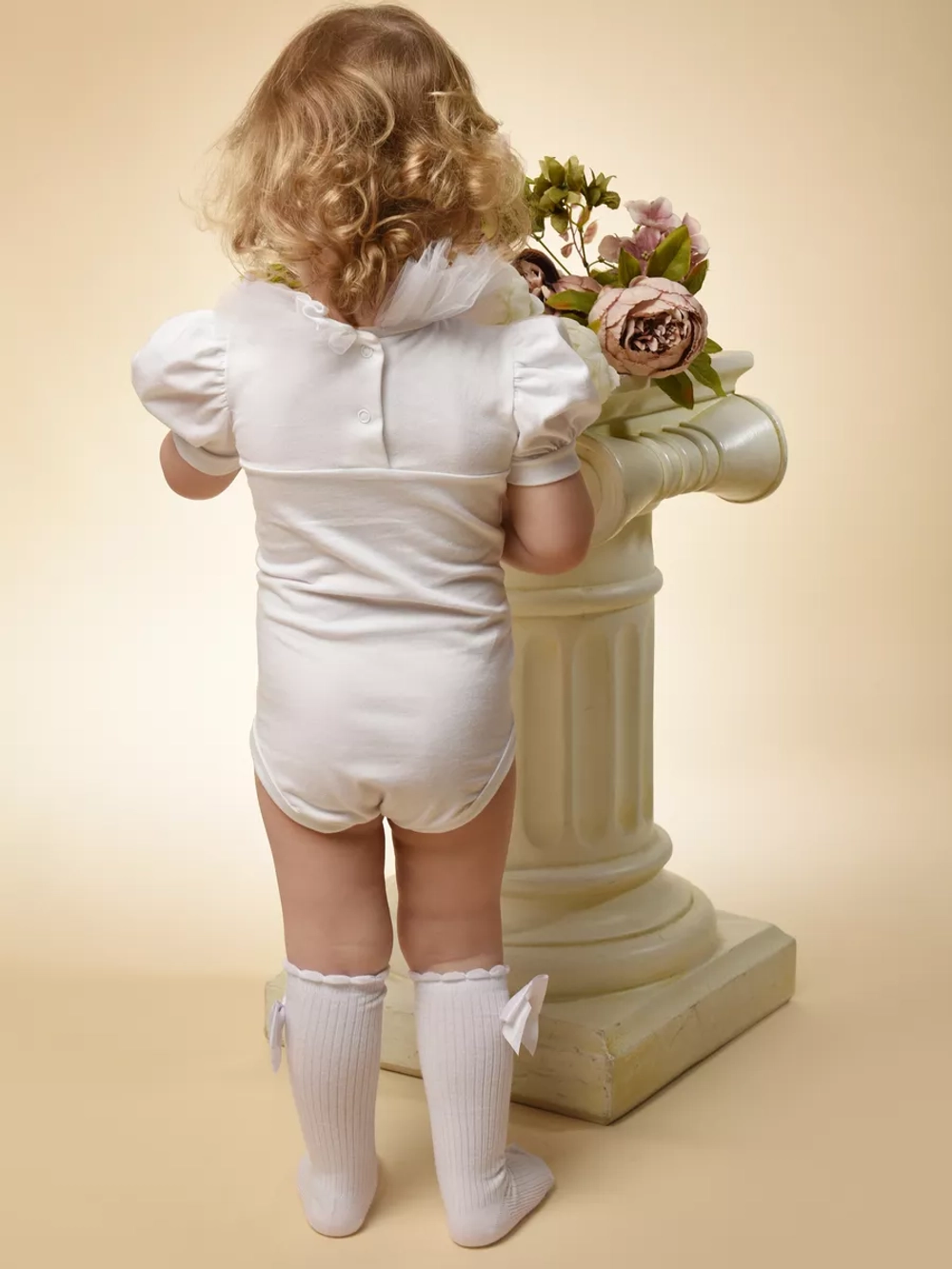 Боди с декоративным воротничком