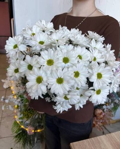 Букет из ромашковых хризантем