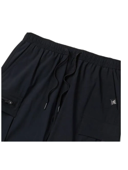 Шорты с карманами на молнии