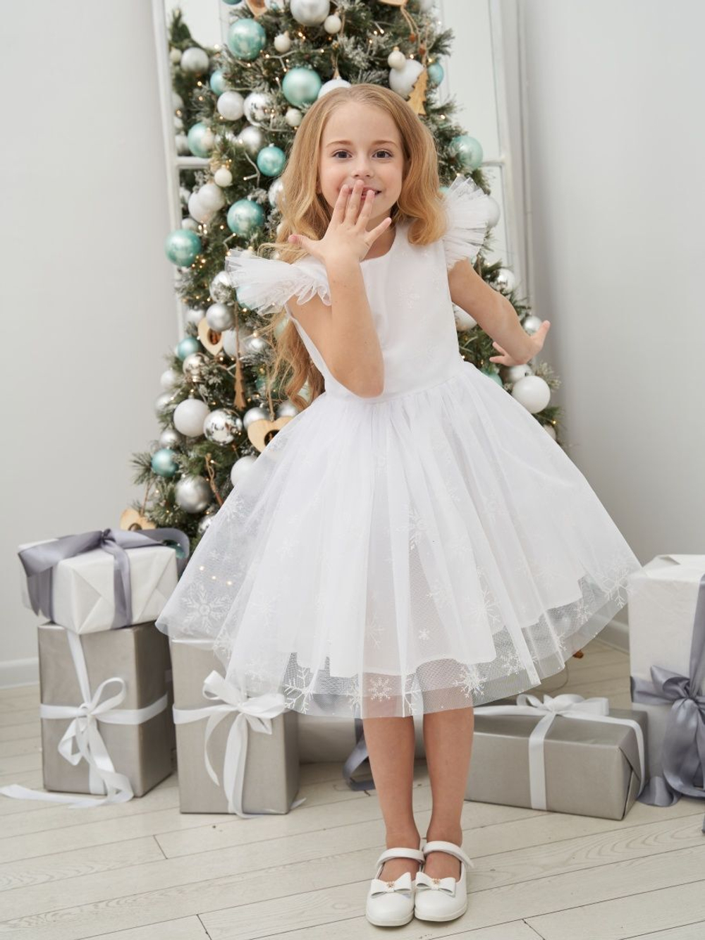 Нарядное платье снежинка