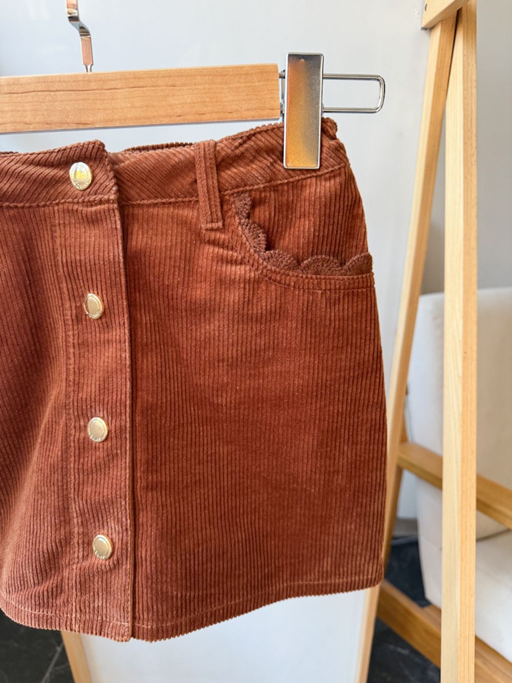 Вельветовая юбка Chloe. 128