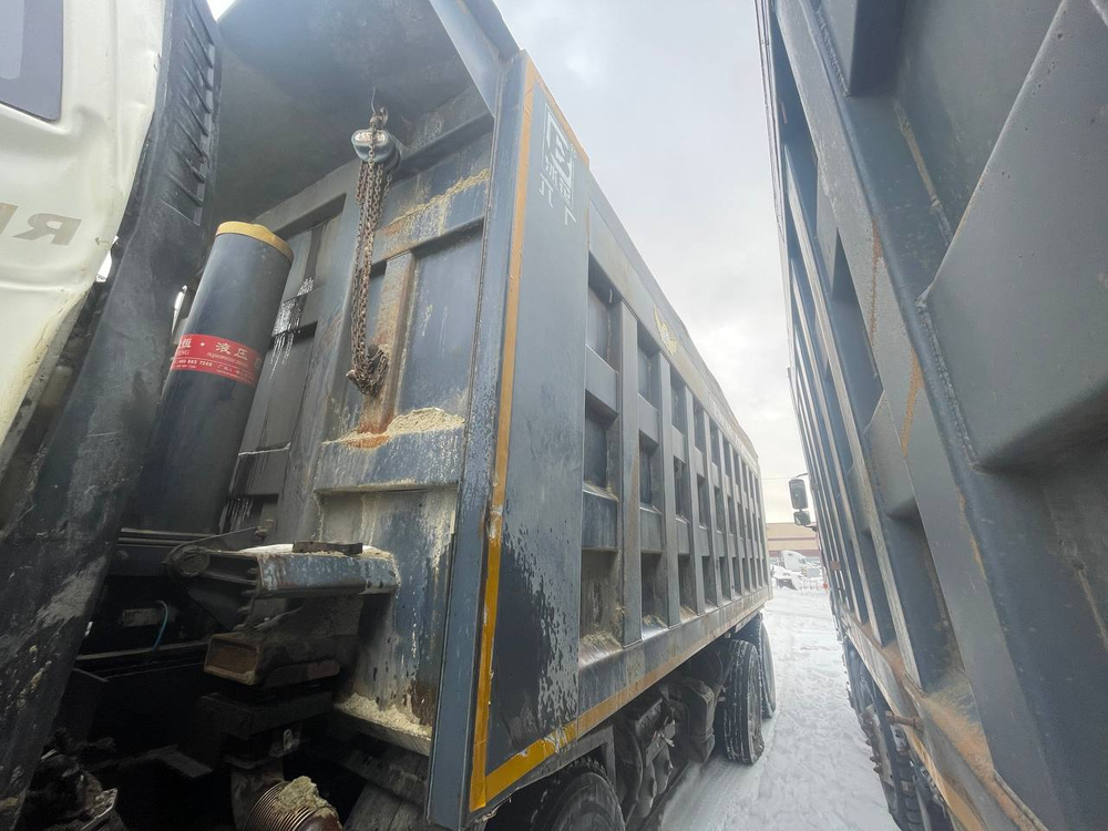 FAW J6 8x4 Самосвал СА3310Р66K24T4E5 (Дизельный, 11,1 л, 420 л.с., МТ)