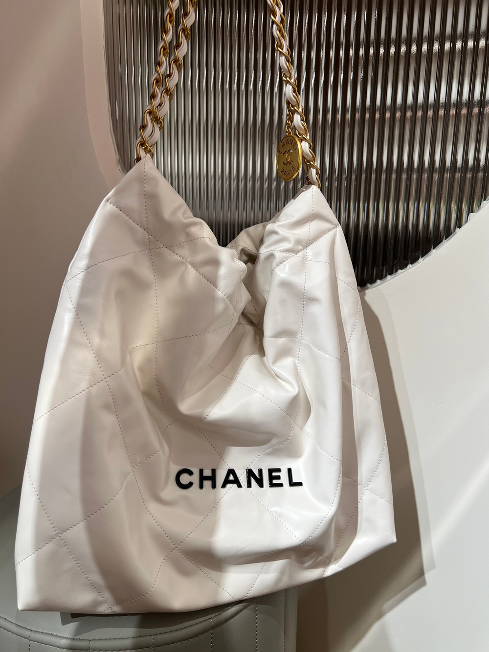 Chanel 22 Handbag