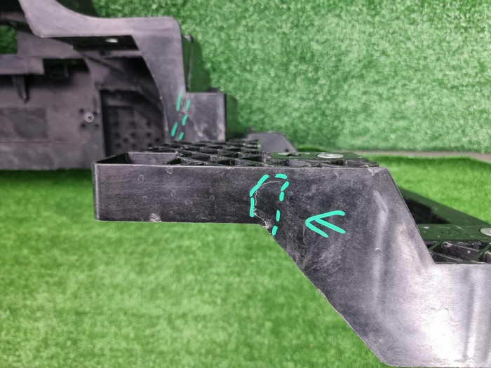 Телевизор Lixiang L6 (2024-н.в.)