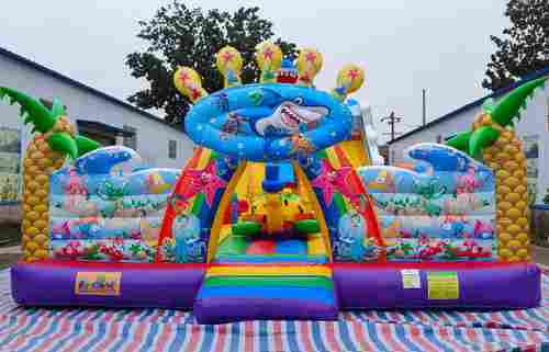 Надувной батут с горкой "Акула" 17х7х7 м без скалодрома 2