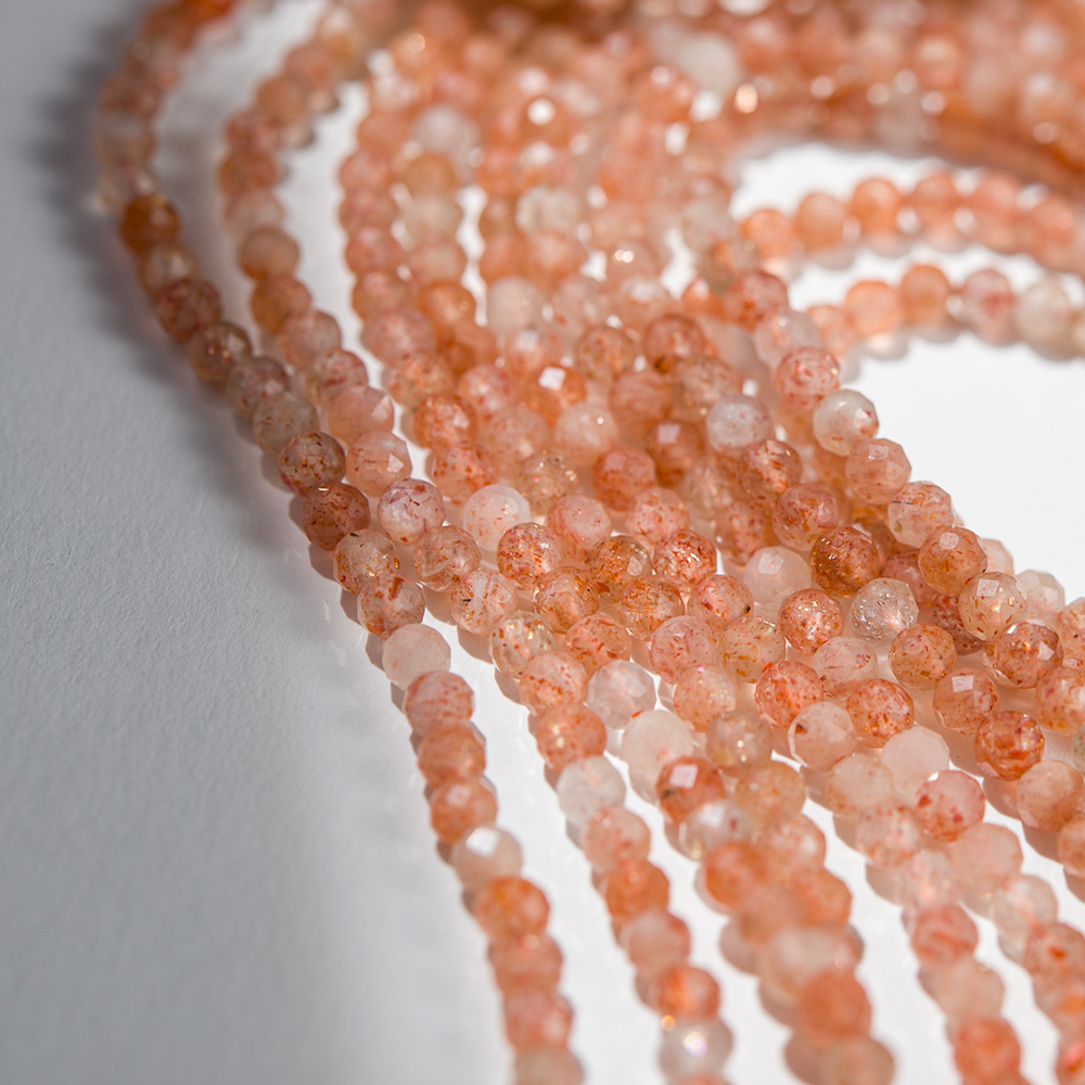 Солнечный камень натуральный, шар 3,4мм, микроогранка