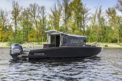 Катер Volzhanka VOYAGER 800 CABIN LE