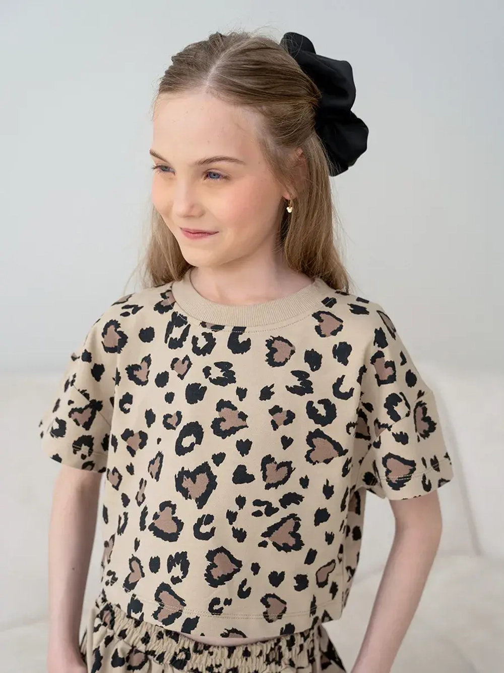 Костюм для девочки, футболка и шорты в сад