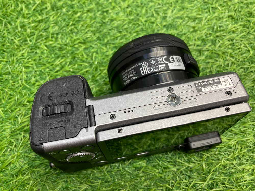 Sony A6000 kit 16-50mm Silver 1000 кадров