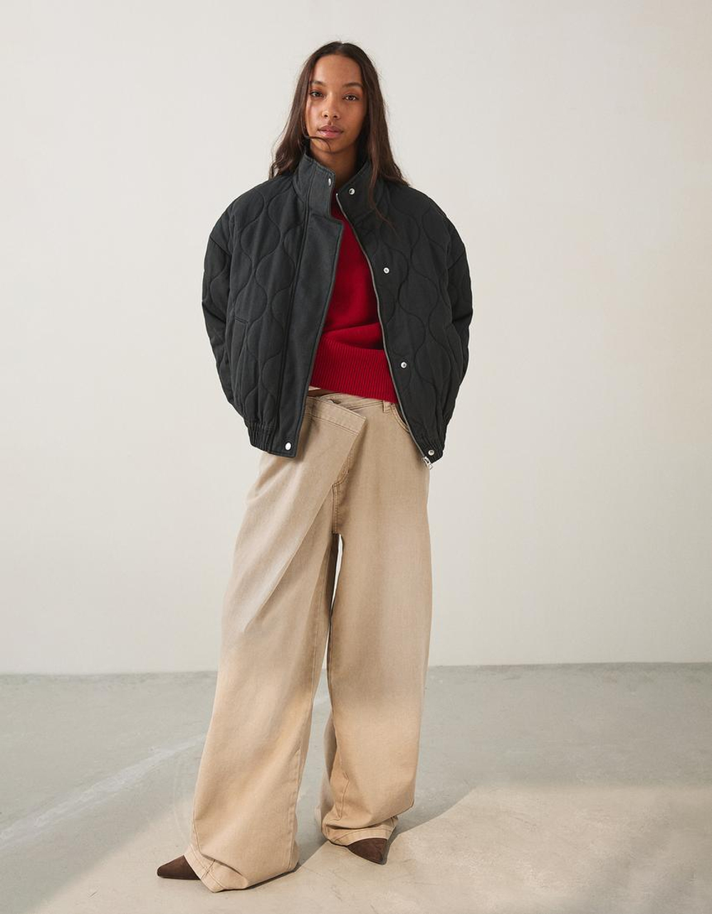 BERSHKA Стеганый бомбер, темно-серый