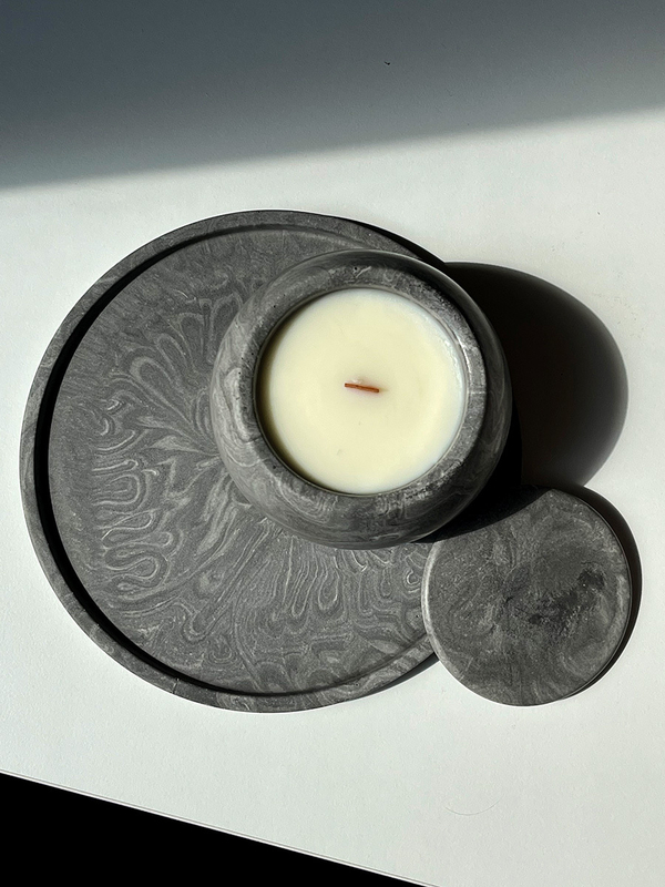 Свеча ароматическая SPHERE GRAY с подносом