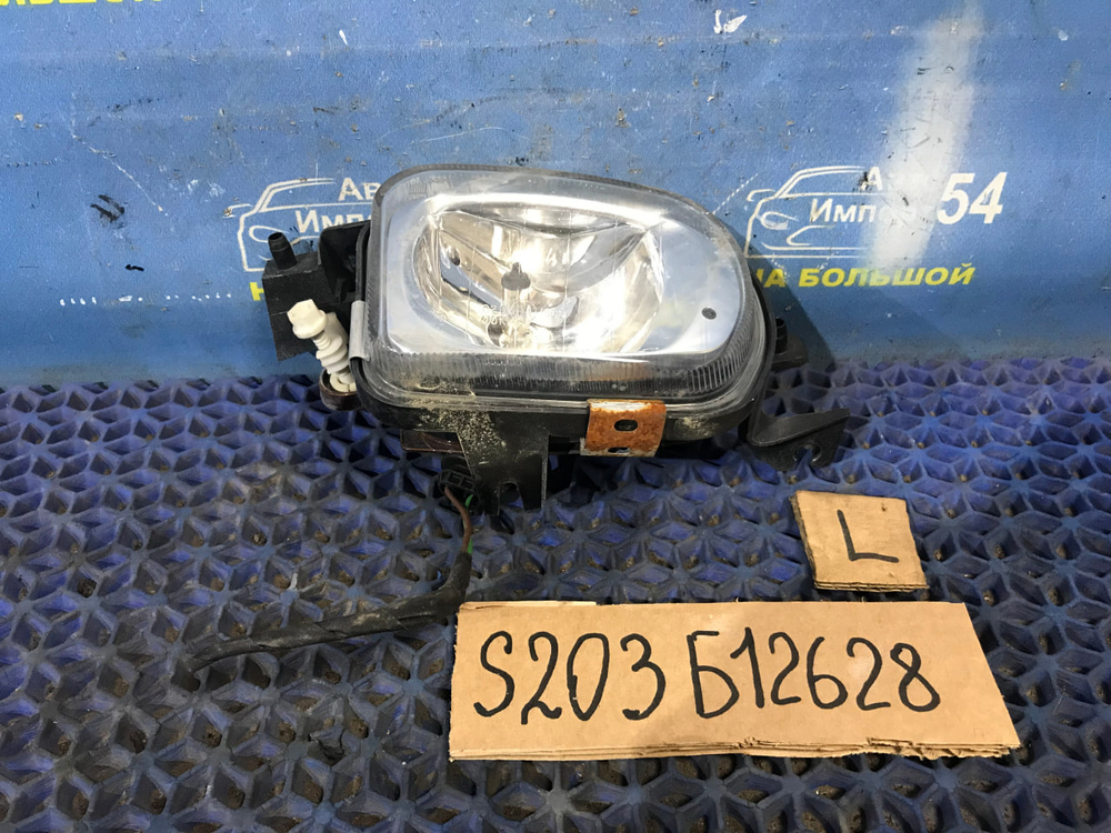 Туманка левая MERCEDES BENZ C-CLASS 2004-2007