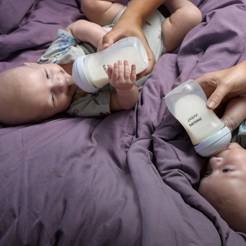 Бутылочка Philips Avent Natural 1+мес 260мл SCY903/01