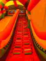 Коммерческий надувной батут-горка с крышей «Без радуги никуда» 14*6*9 м