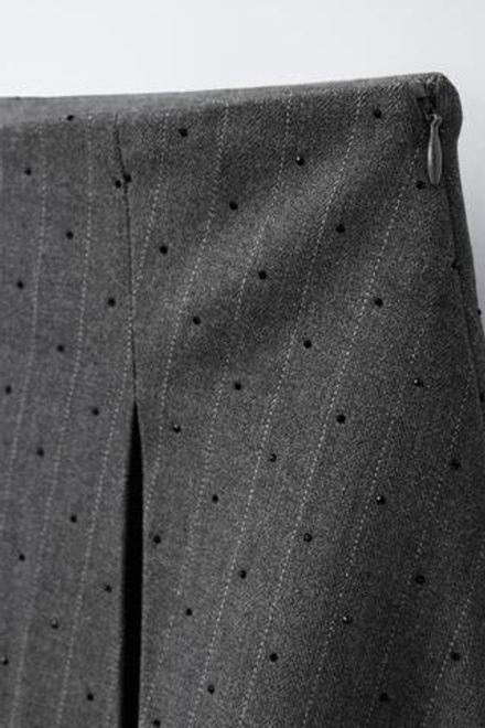 ZARA ЮБКА-ШОРТЫ СО СКЛАДКАМИ И СТРАЗАМИ, АНТРАЦИТОВО-СЕРЫЙ