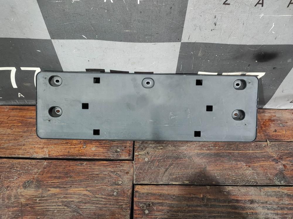 Накладка переднего бампера Площадка гос. номера Voyah Free 21-нв Б/У Оригинал H97A2803011A