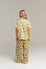 Шелковая блуза с кантом и лимонами