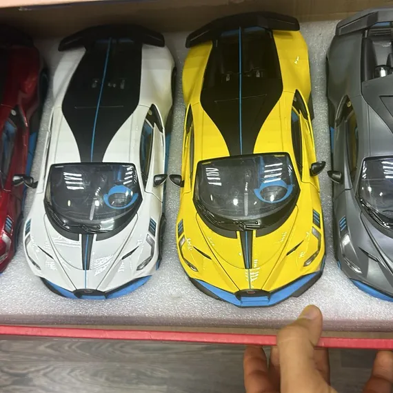 Bugatti 1:18 A4286