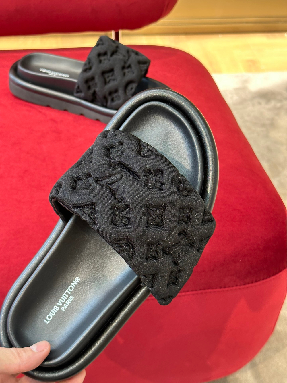 Louis Vuitton Pool Pillow Flat Comfort Mule
