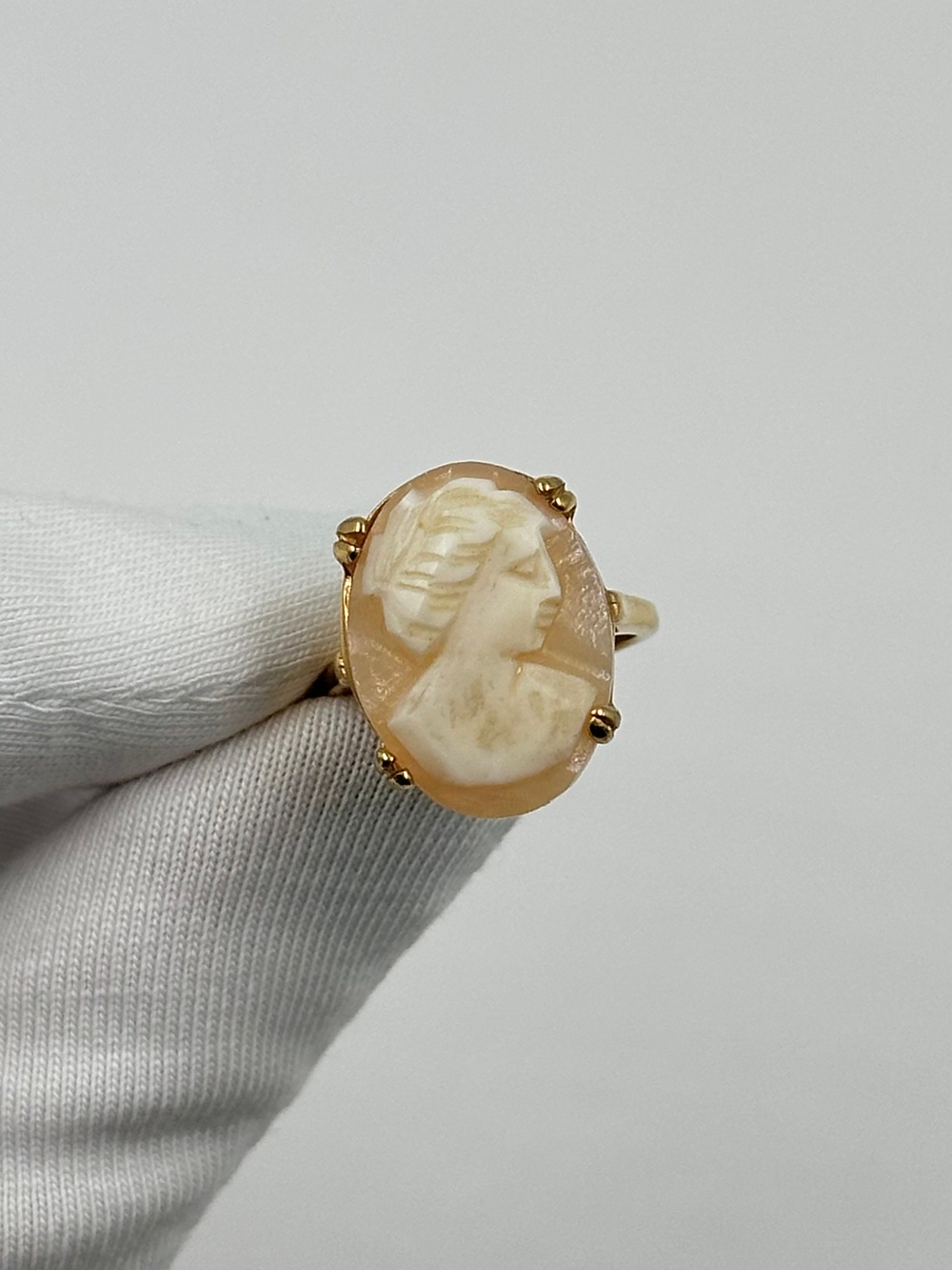 Кольцо с камеей