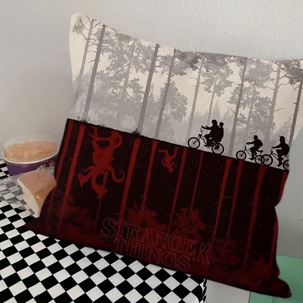 Декоративная подушка «Очень странные дела» (Stranger Things)