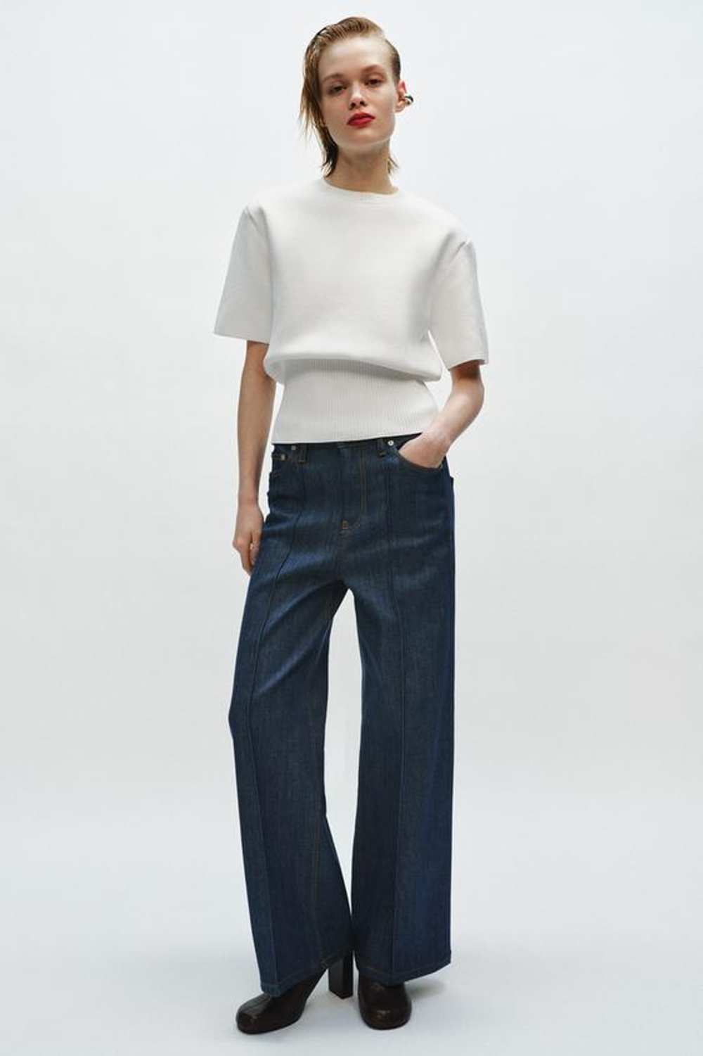 ZARA ТРИКОТАЖНЫЙ ТОП С ПОДПЛЕЧНИКАМИ, БЕЛЫЙ