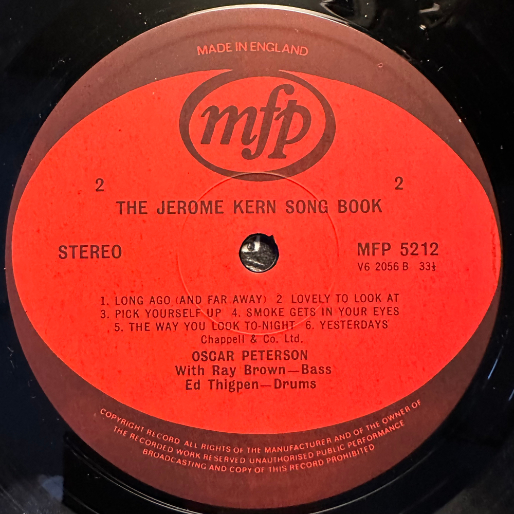 Oscar Peterson - Oscar Peterson Plays Jerome Kern (Англия)