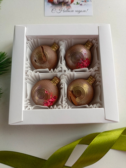 Шоколад ручной работы "Новогодние шары"