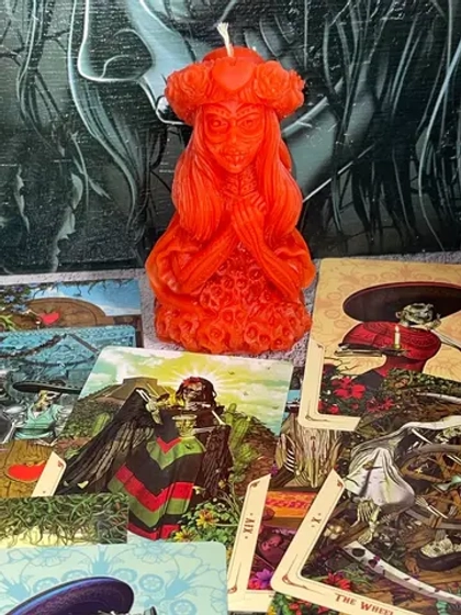 "Санта Муэрте Женственность"