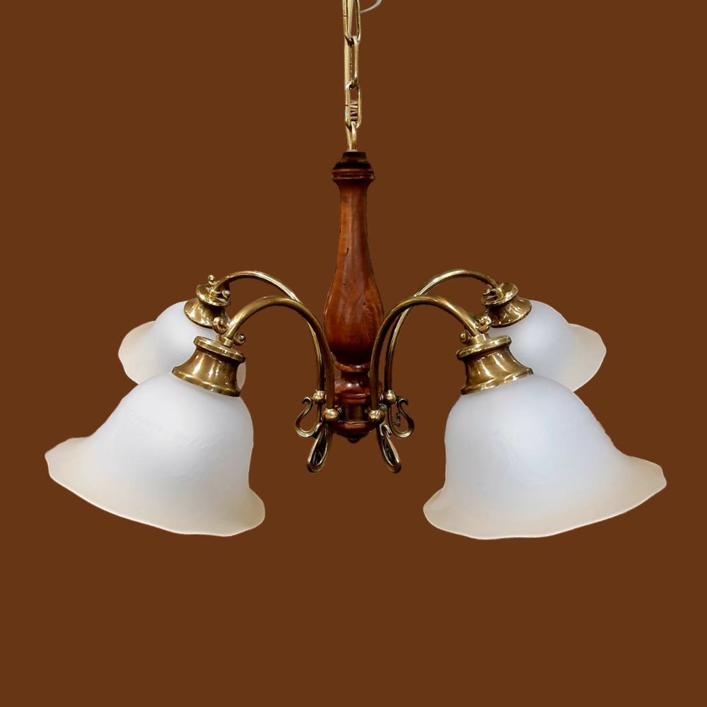 Люстра со стеклянными абажурами 60 см