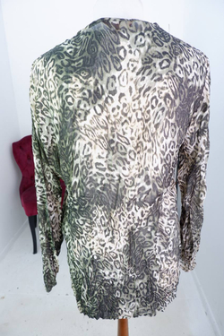 Блузка Bianca прозрачная со смелым принтом, маркировка 46, визуально на 52 размер