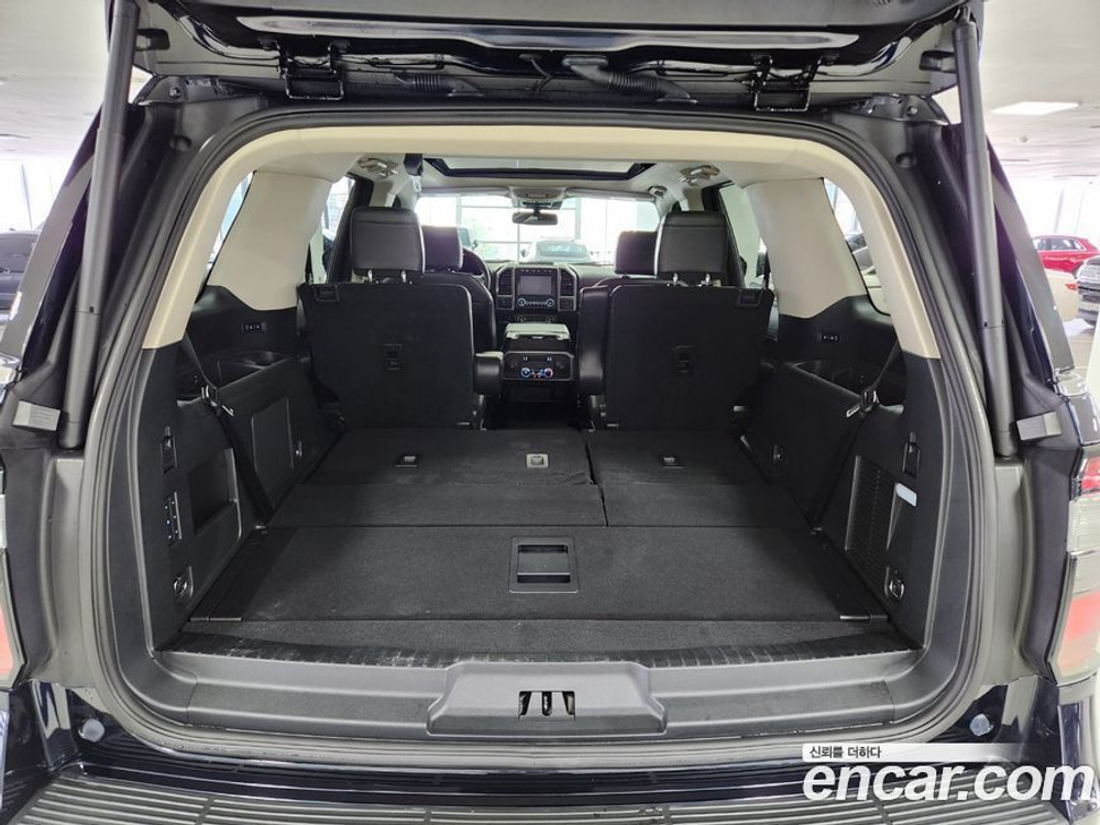 Ford Expedition Platinum 4WD (04.2021)