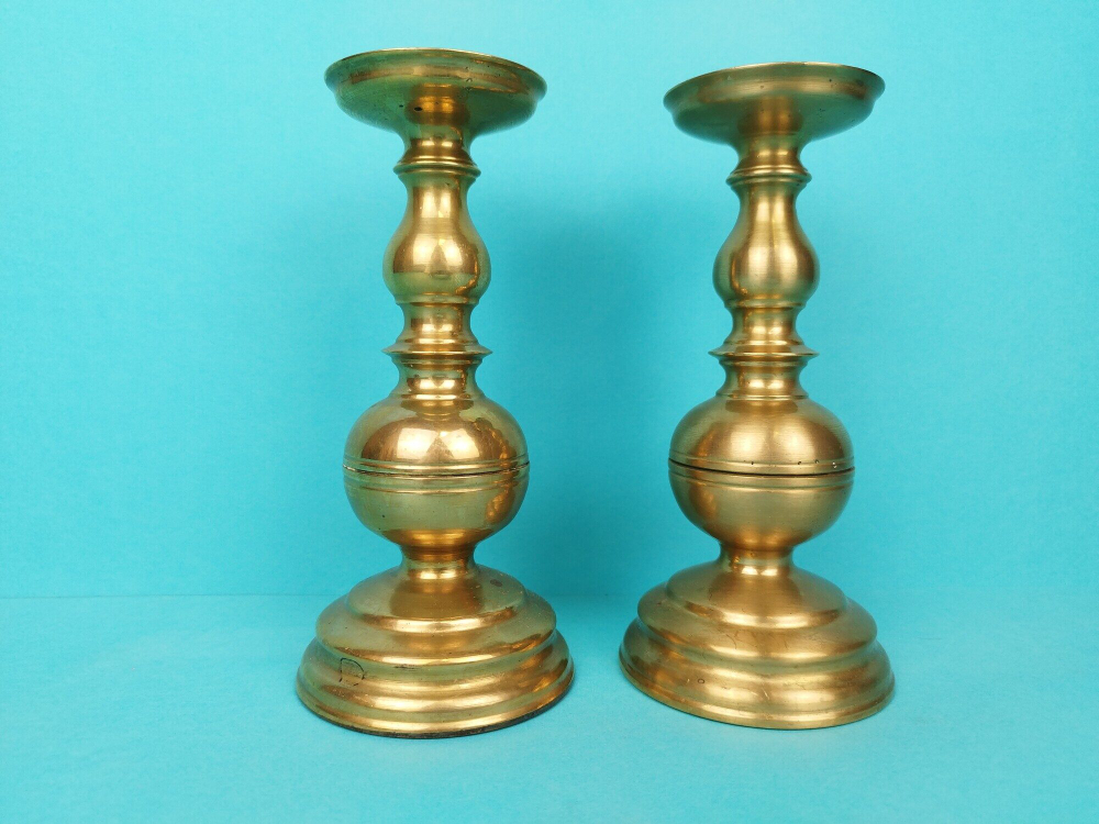 Парные подсвечники