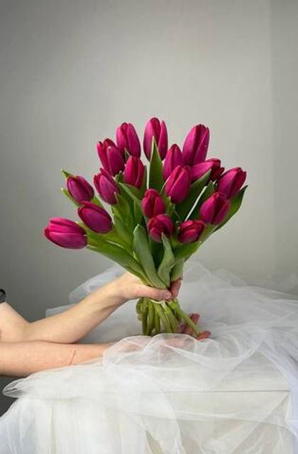 Охапка из 17 тюльпанов