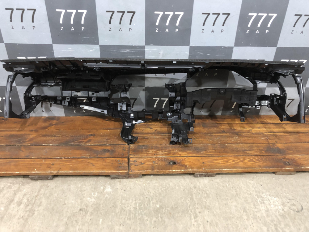 Торпедо Toyota Camry (XV70) 17-нв Б/У Оригинал 5540106471C2