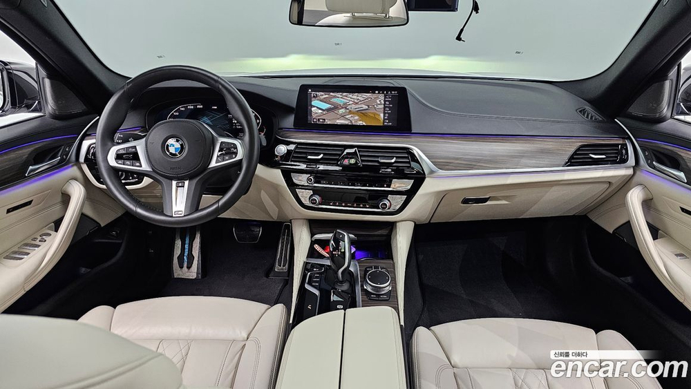 BMW 5 Series (G30) 520i M Sports (07.2020)