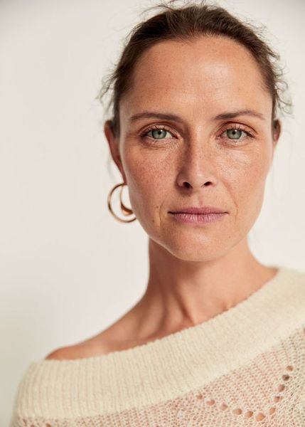 Лифтинг против морщин: Как вернуть коже гладкость и упругость в каждом возрасте