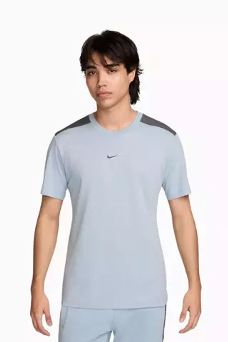 Футболка Nike Sportswear