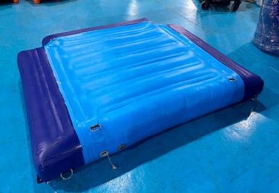 Надувной бассейн «Поймай осьминога» с водными модулями, 25*15*3,5 м