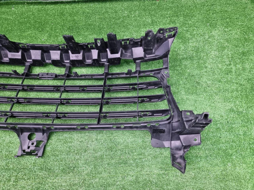 Решетка переднего бампера Porsche Cayenne 3 17-23