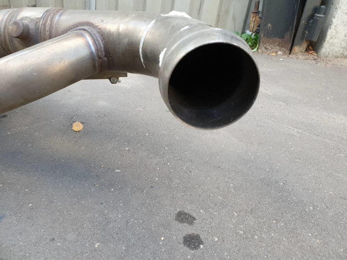 Глушитель Aston Martin DBX (2019-н.в.)