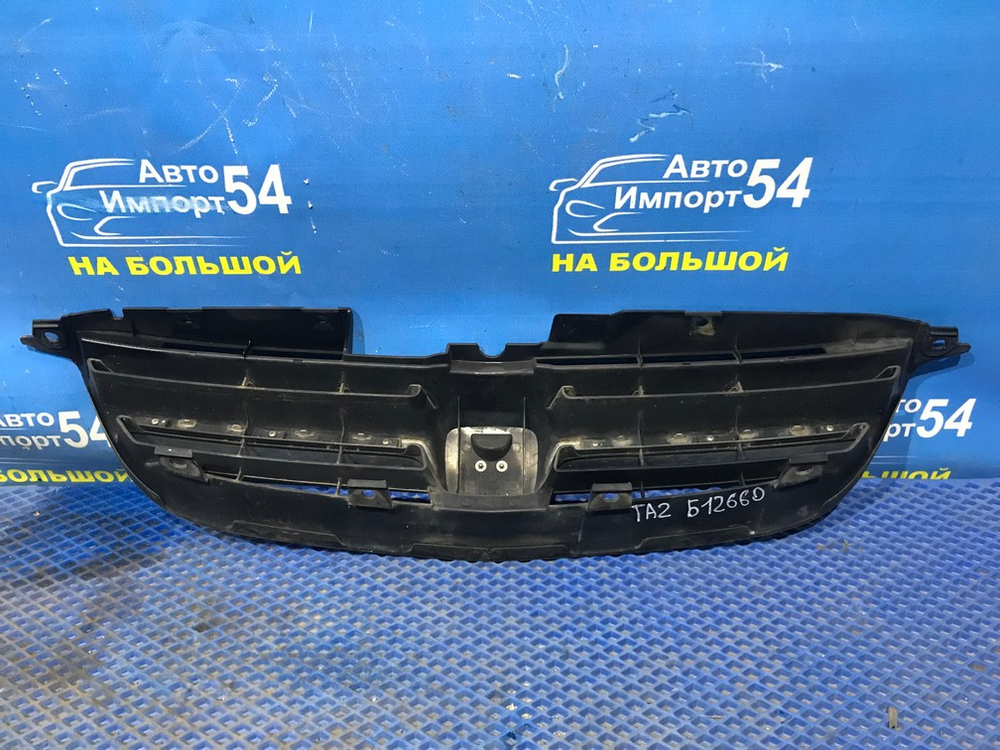 Решетка радиатора Honda AVANCIER 1999-2001