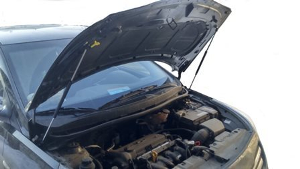 Упор (амортизатор) капота для Hyundai Solaris 1 рестайлинг (14-16) Autoinnovation.12-02