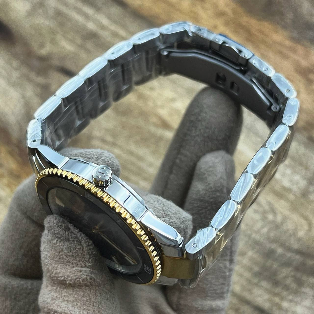Часы Rado