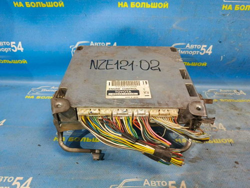 Компьютер двигателя TOYOTA FIELDER 2001