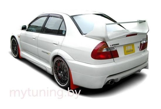 Накладка заднего бампера для Mitsubishi Lancer EVO 5