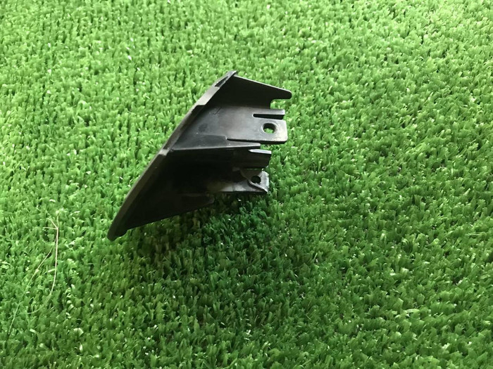 Заглушка буксир. крюка Bentley Mulsanne (16-20)