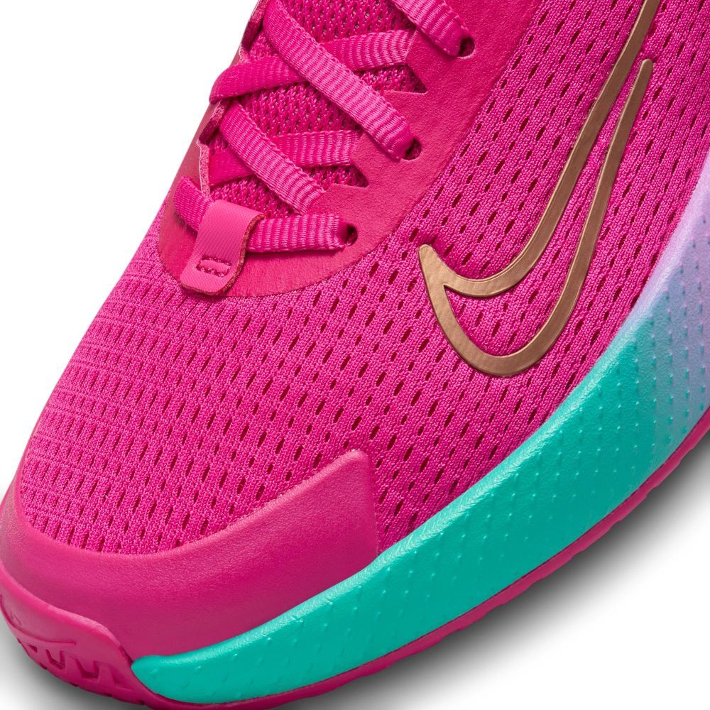 Женские Кроссовки теннисные Nike Vapor Lite 2 Premium - fireberry/multi-color/fierce pink/metallic red bronz
