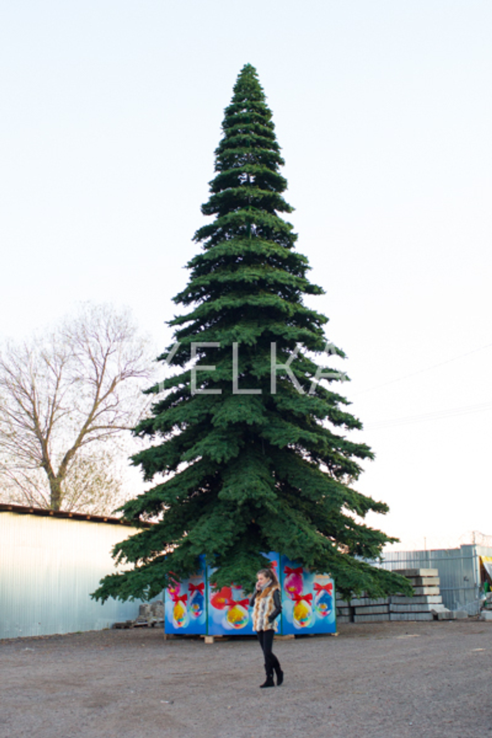 Ель уличная искусственная "Таёжная" ствольная светодинамическая